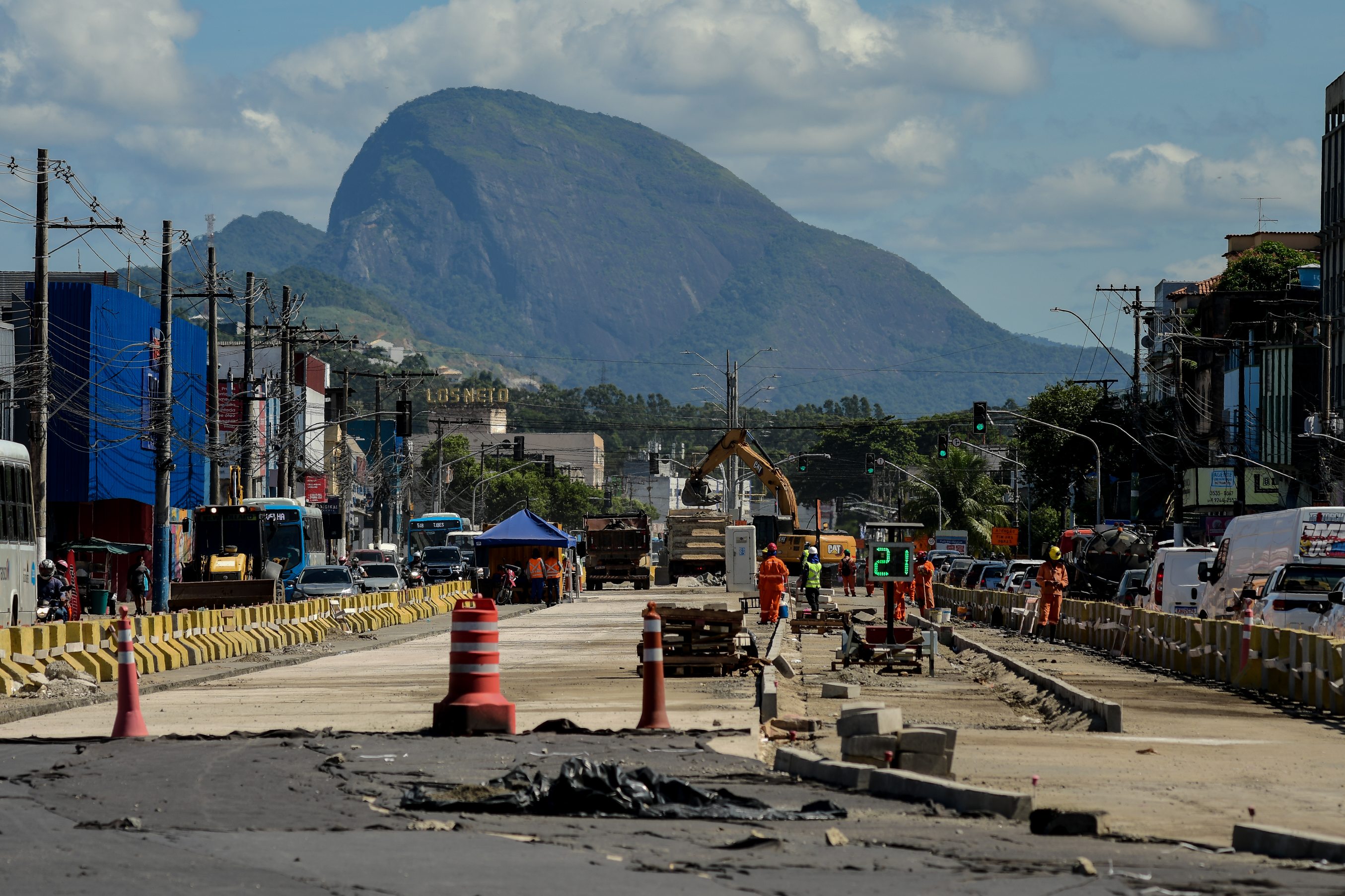 Obras do Expresso GV na Avenida Carlos Lindenberg, em Vila Velha