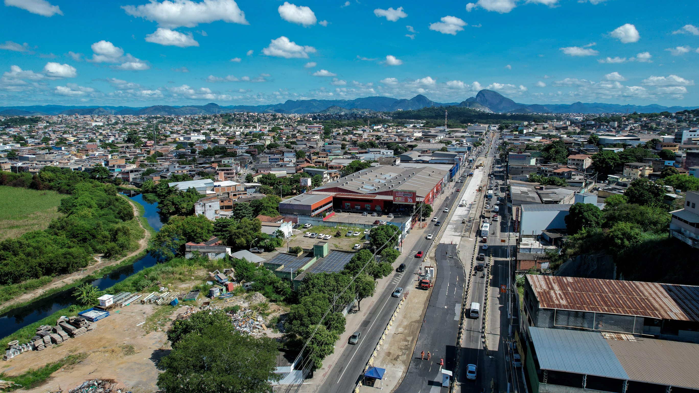 Obras do Expresso GV na Avenida Carlos Lindenberg, em Vila Velha