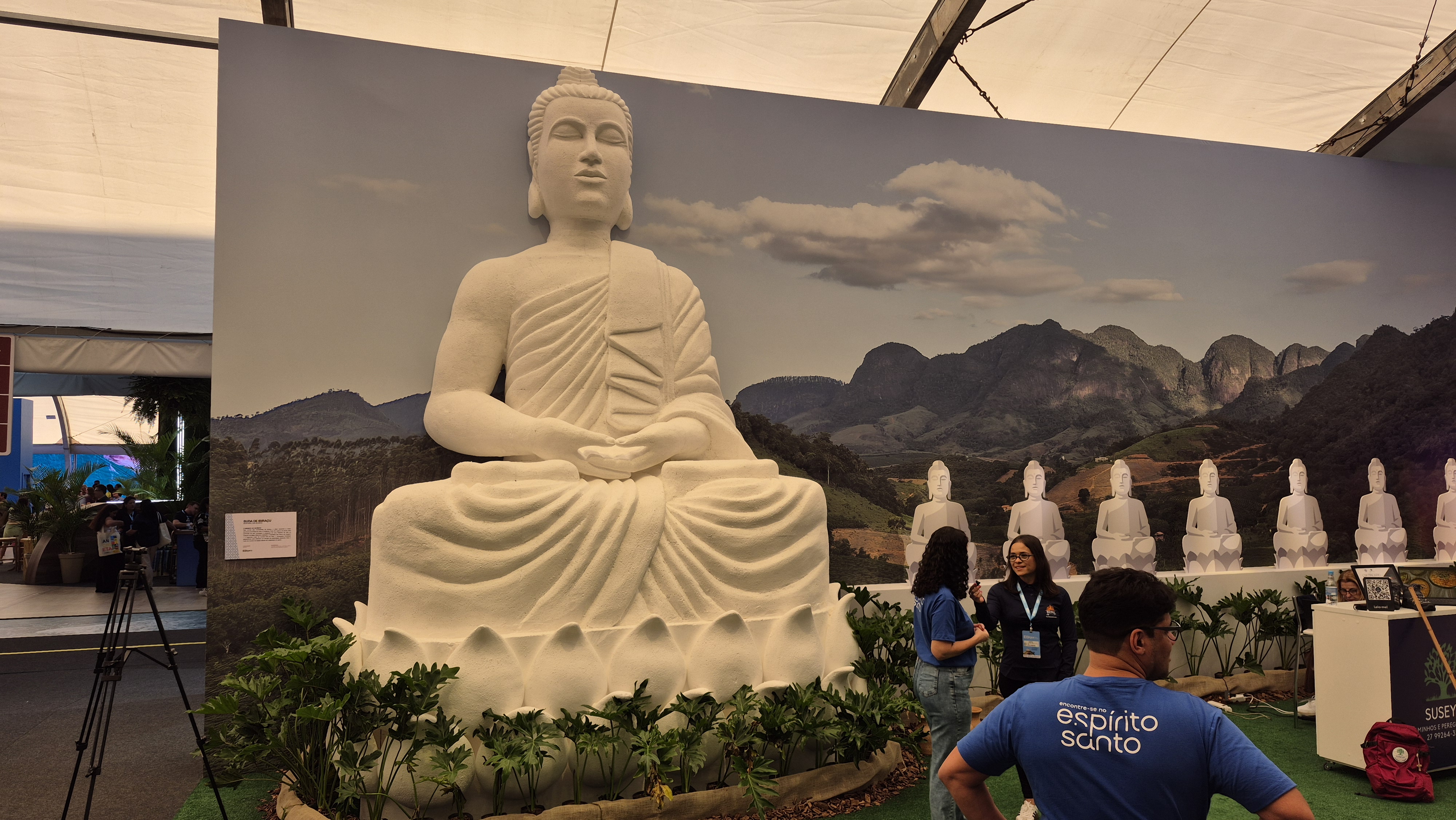 Réplica do Buda de Ibiraçu na ES Tour
