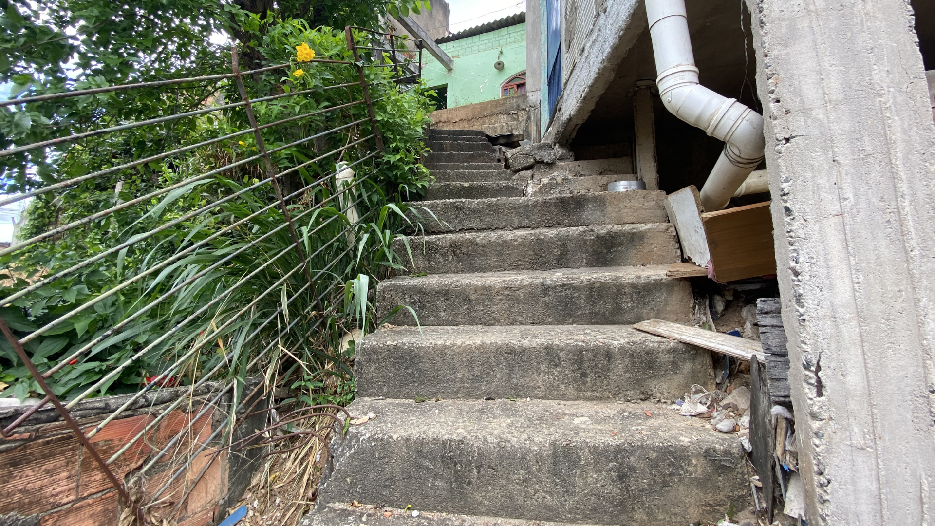 Escadarias no Território do Bem