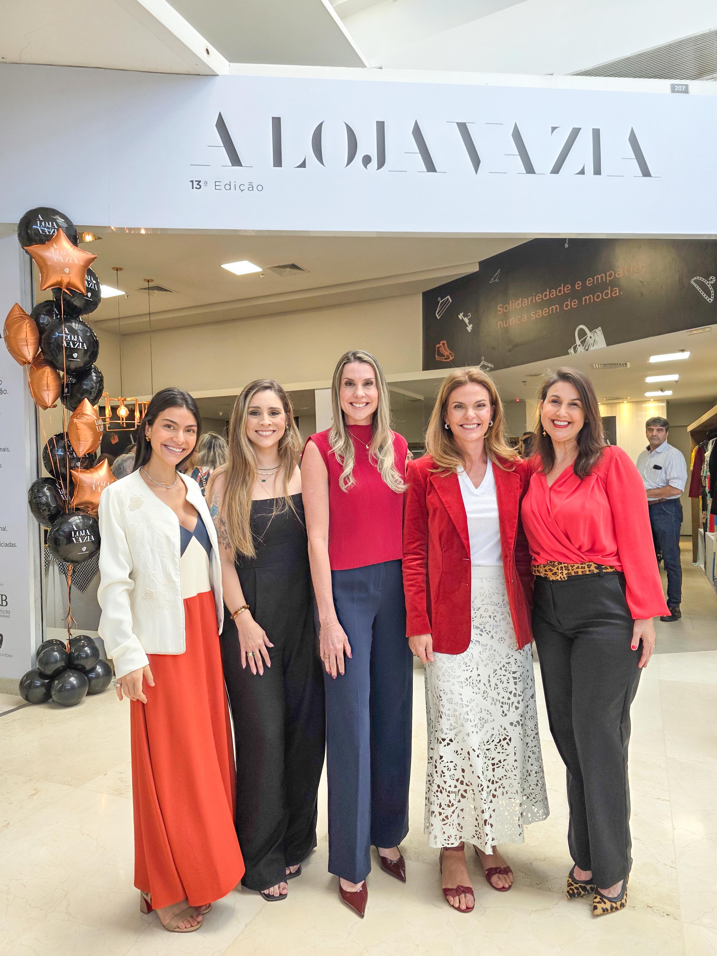 Ana Maria Buaiz, Paula Martins, Leticia Dalvi, Mariana Buaiz e Renata Rasseli